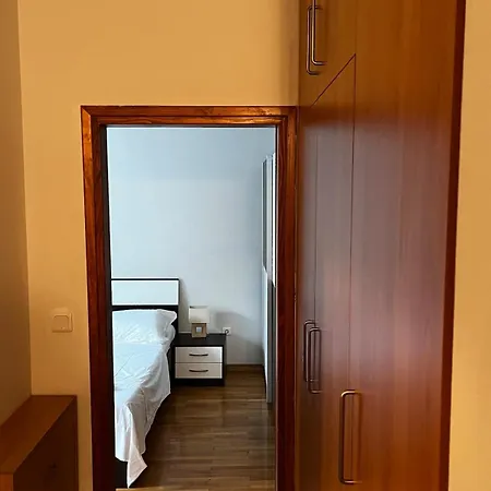 Daire Uno Cozy Crib Near Garden Tisno